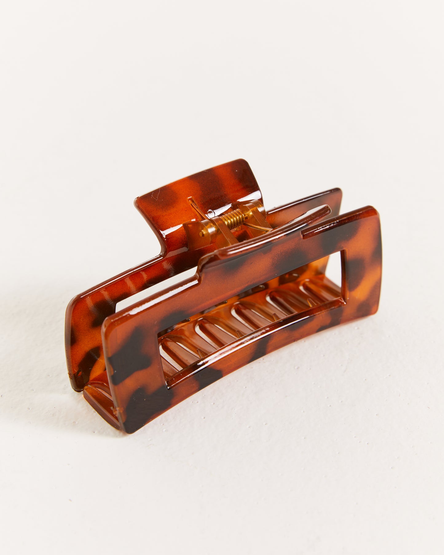 Animal print tweezers