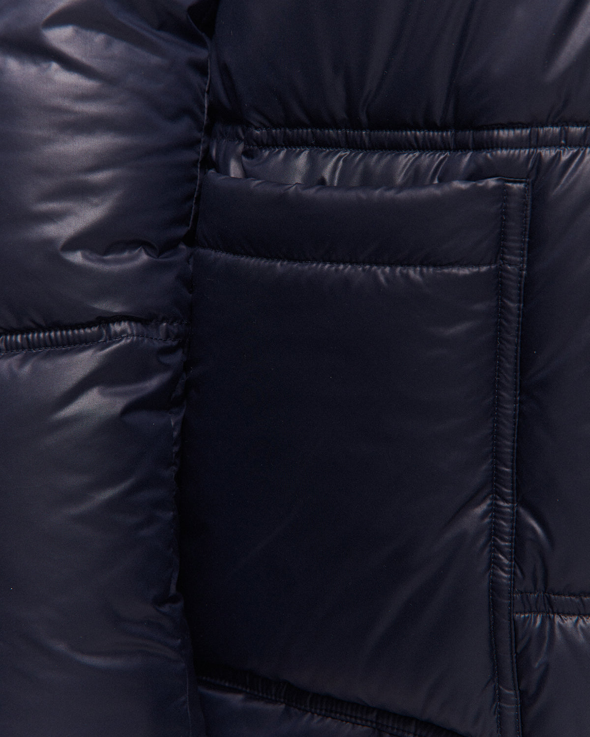 Anorak largo con capucha