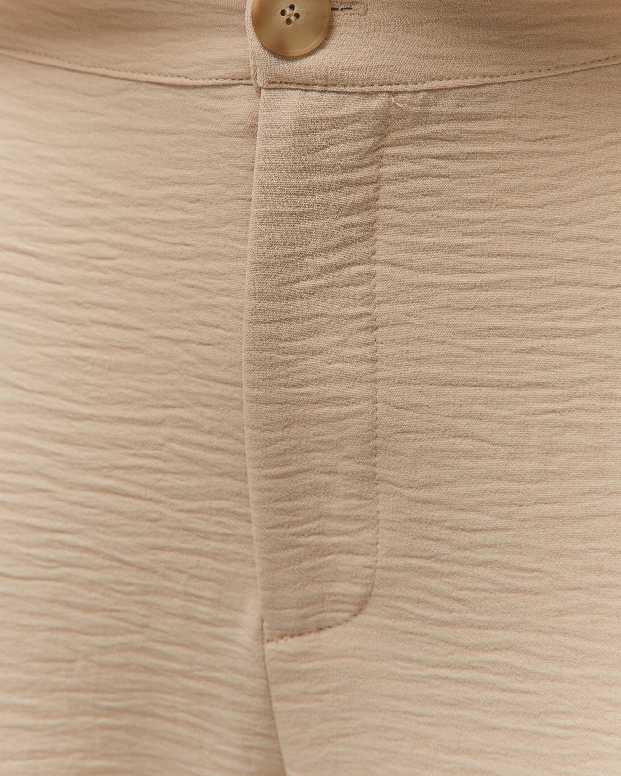 Pantalón recto fluido