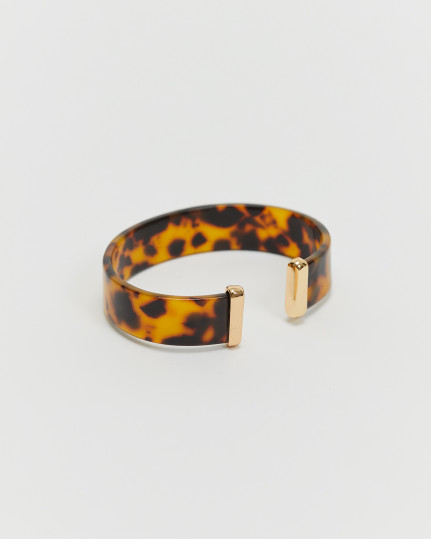 Marble bracelet with safari...