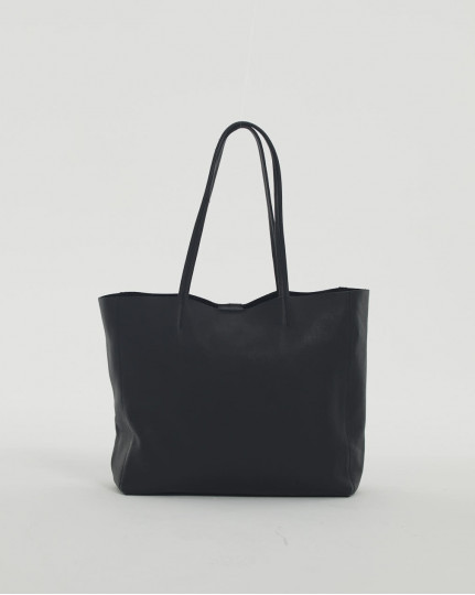 Black leather shopper bag...