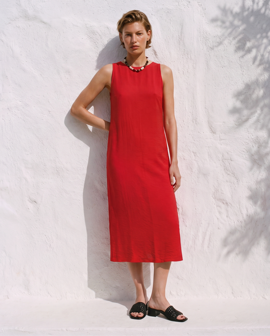 7 vestidos de verano imprescindibles para crear un armario cápsula elegante