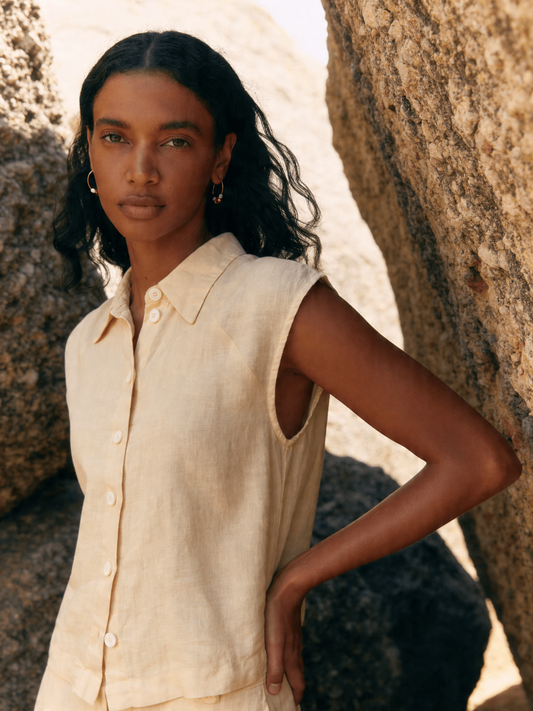 Cómo combinar camisas y blusas de mujer para crear looks elegantes