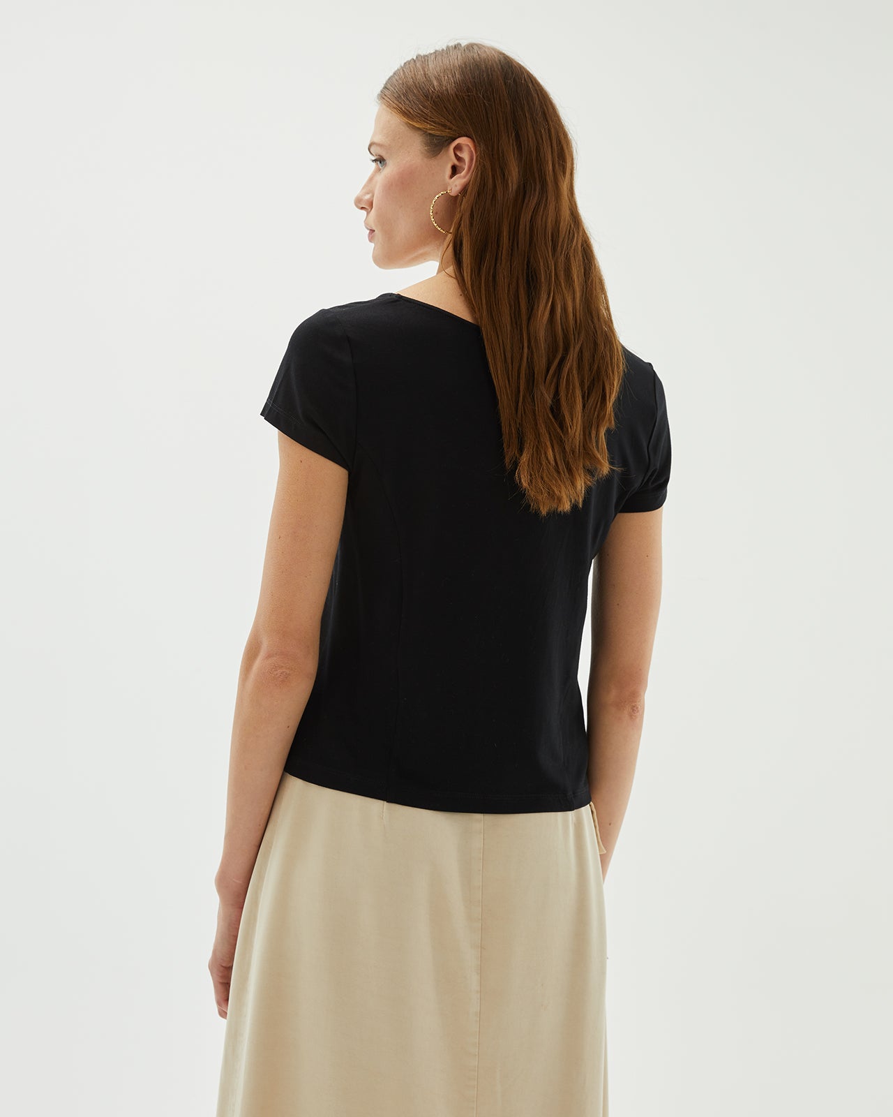 Short sleeve square neckline t-shirt