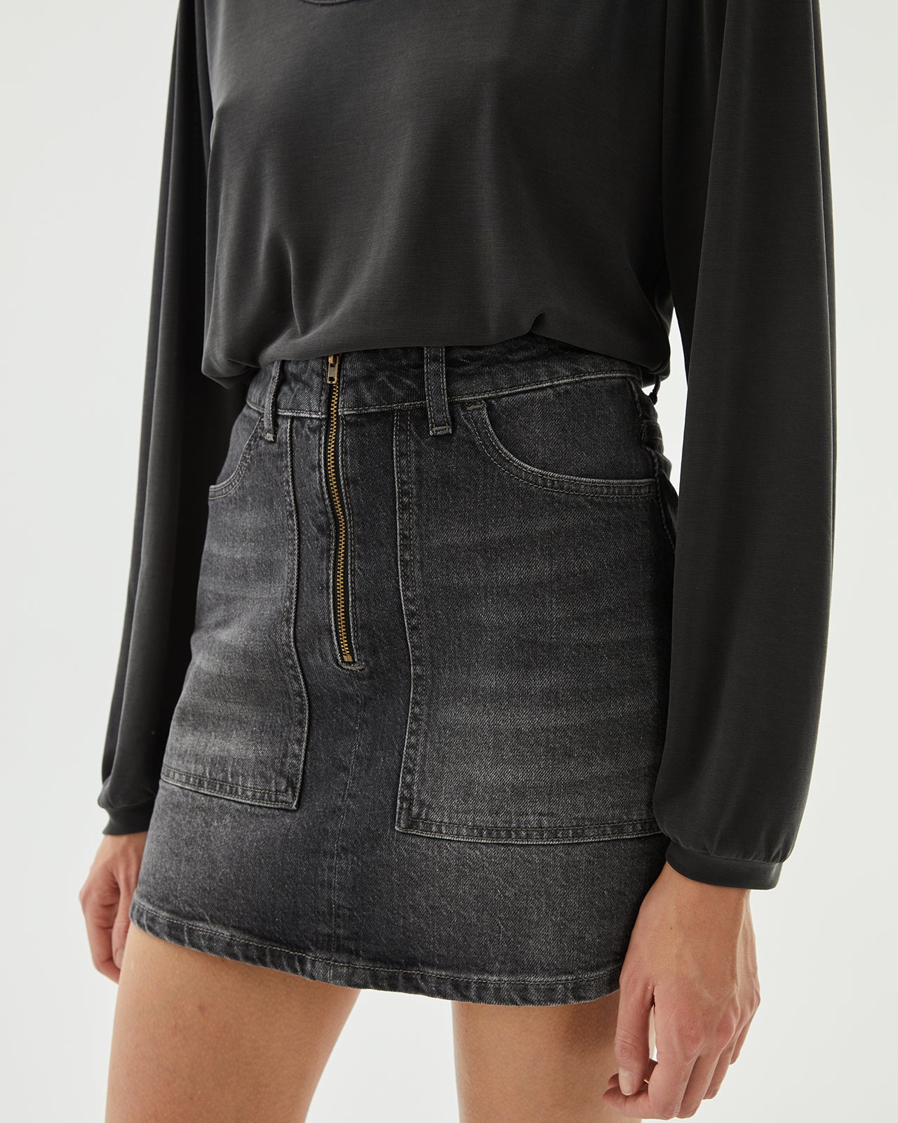 Short black denim skirt medium waist