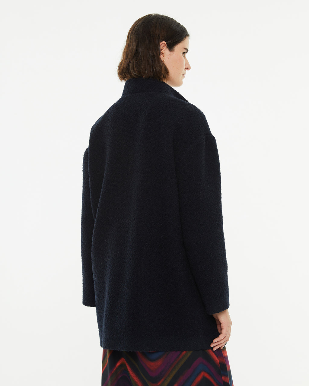 Short coat with Mao collar and dropped sleeves