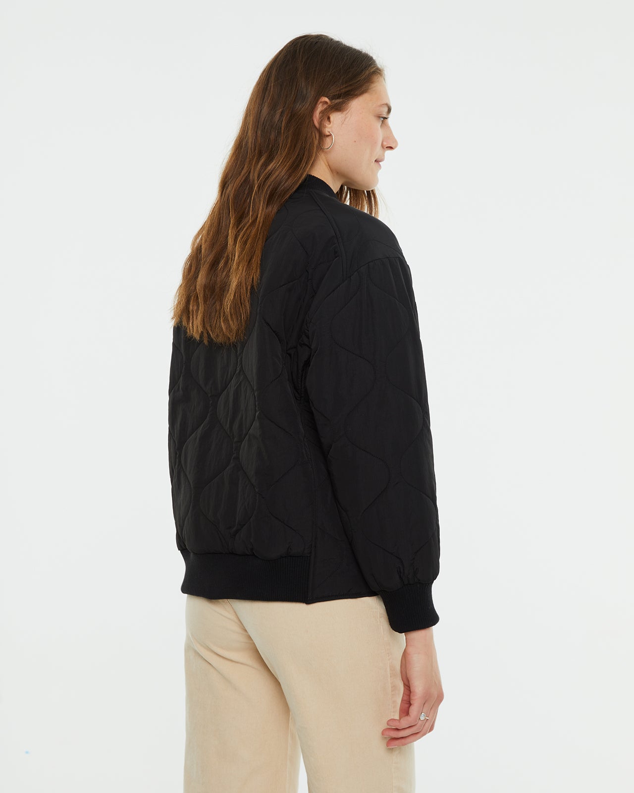 Short anorak with ribbed cuffs and collar