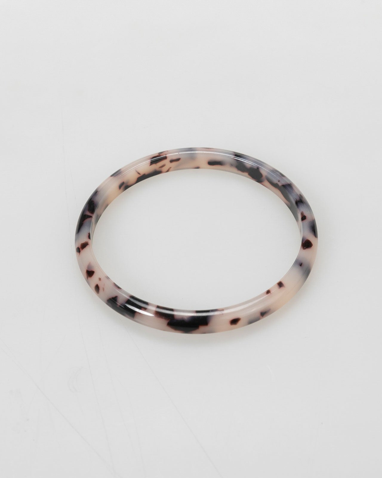 Marble effect rigid bracelet