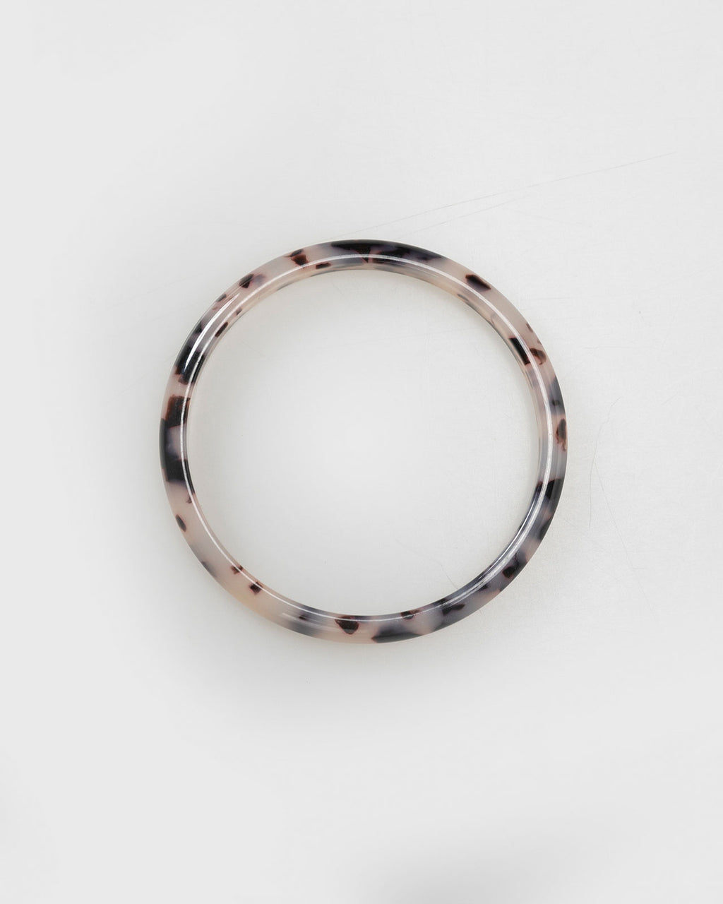 Marble effect rigid bracelet