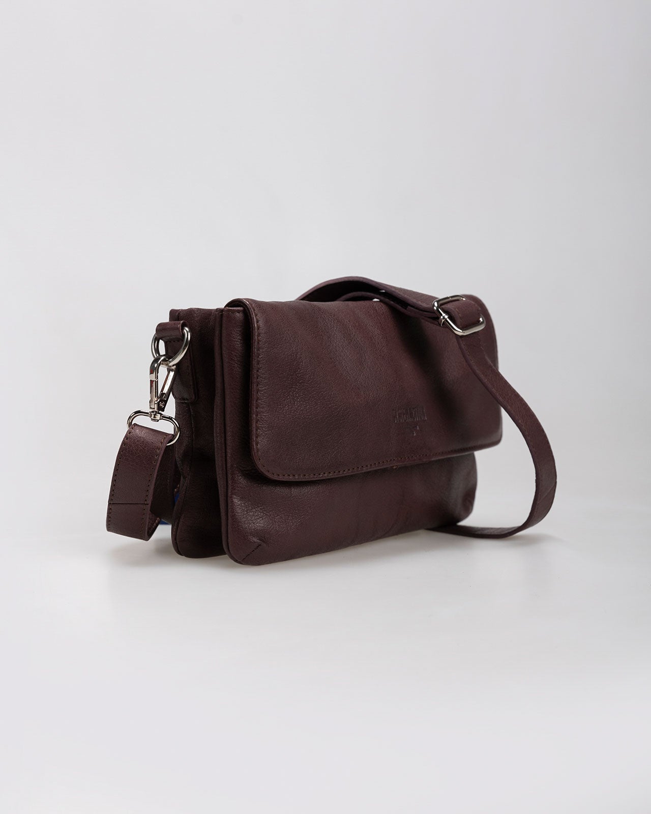 Small leather bag with double compartments, shoulder bag style