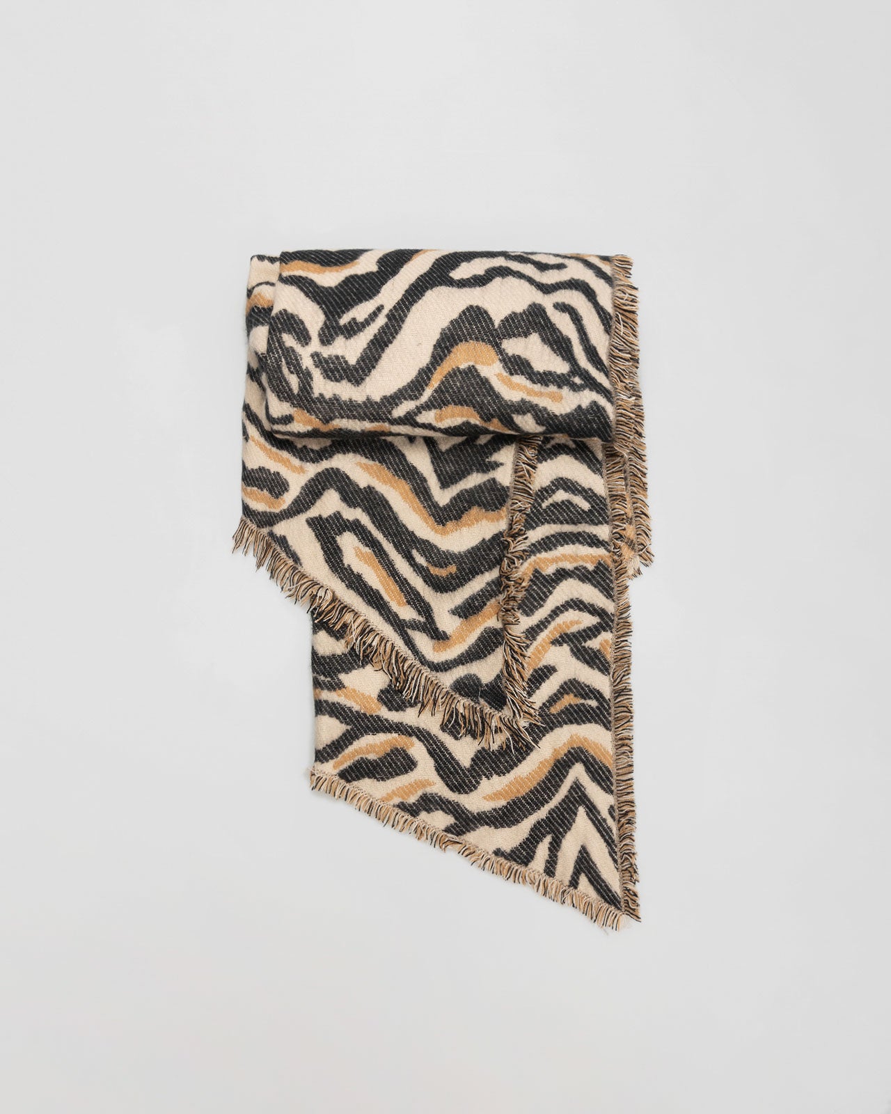 Animal print scarf with frayed finish