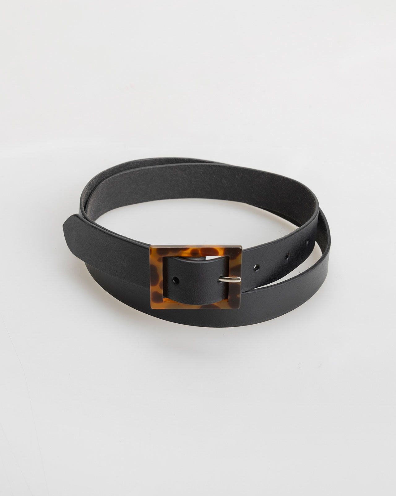 Black leather belt with mother-of-pearl effect buckle