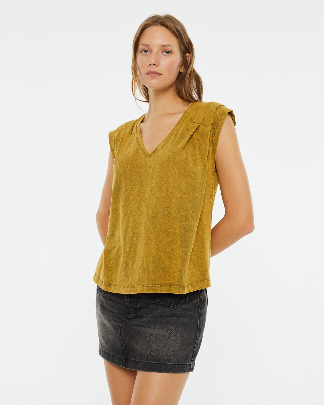 Sleeveless V-neck T-shirt with stitching detail on armhole