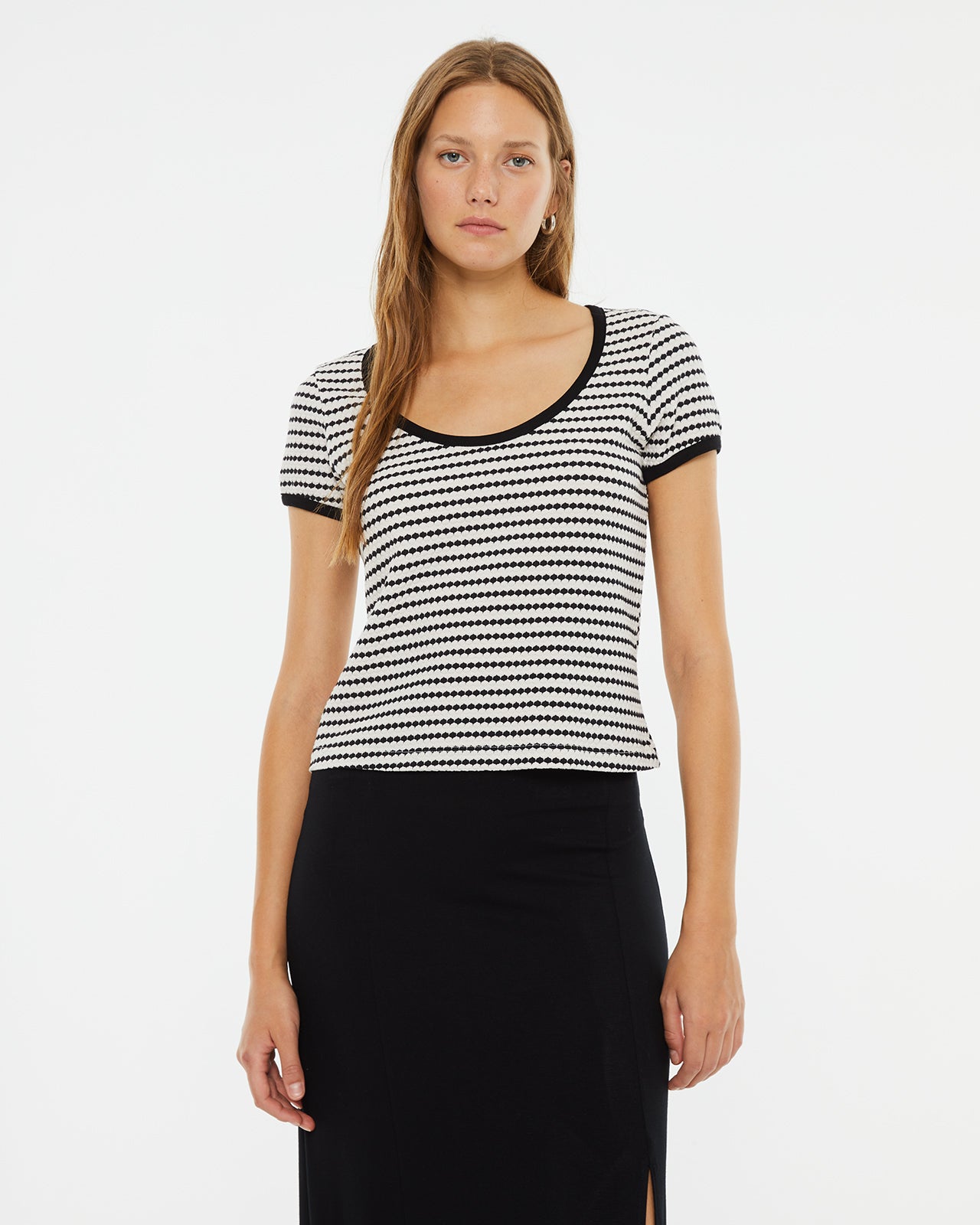 Short sleeve fitted striped crop t-shirt