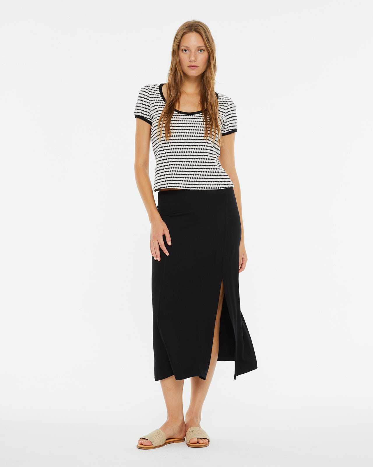 Short sleeve fitted striped crop t-shirt