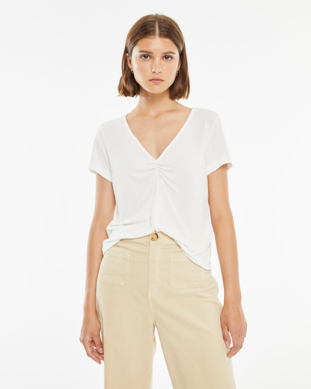 Short sleeve t-shirt with gathered detail in the centre neckline