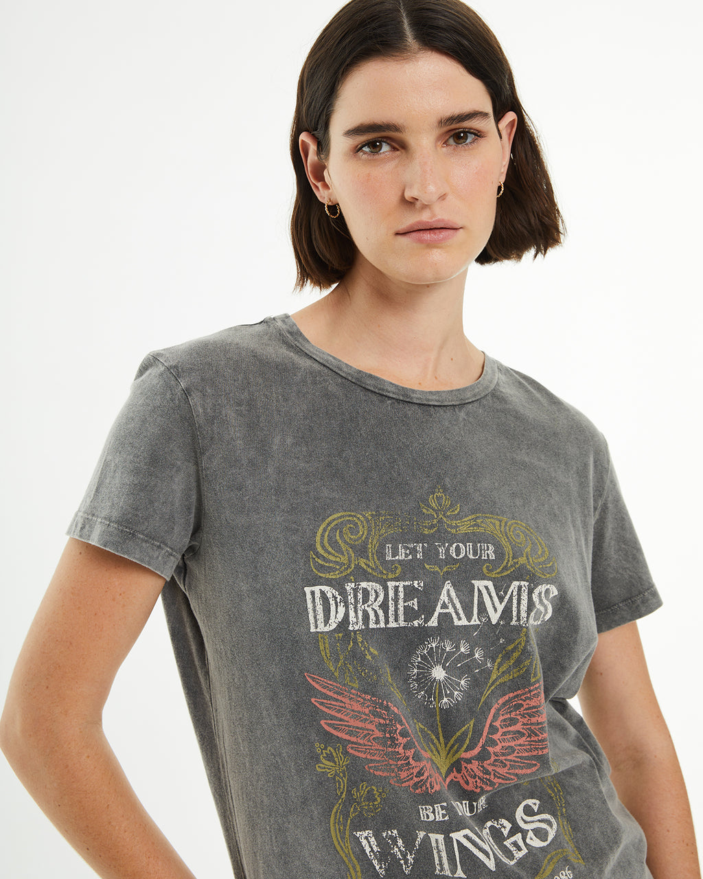 Oversized short-sleeved t-shirt with wings print