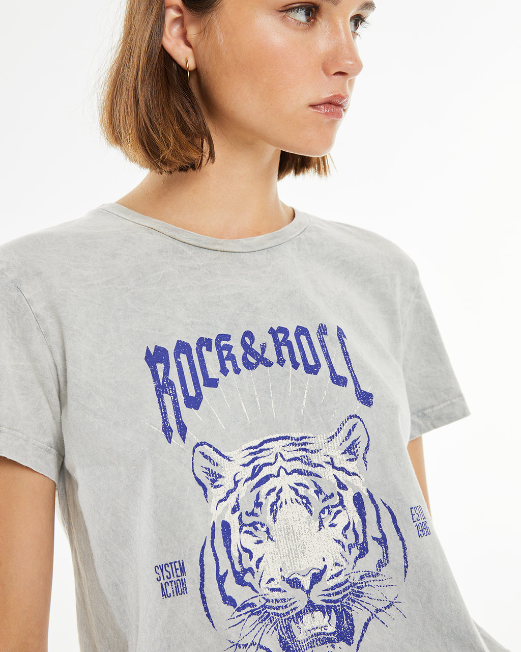 Organic cotton t-shirt with tiger print