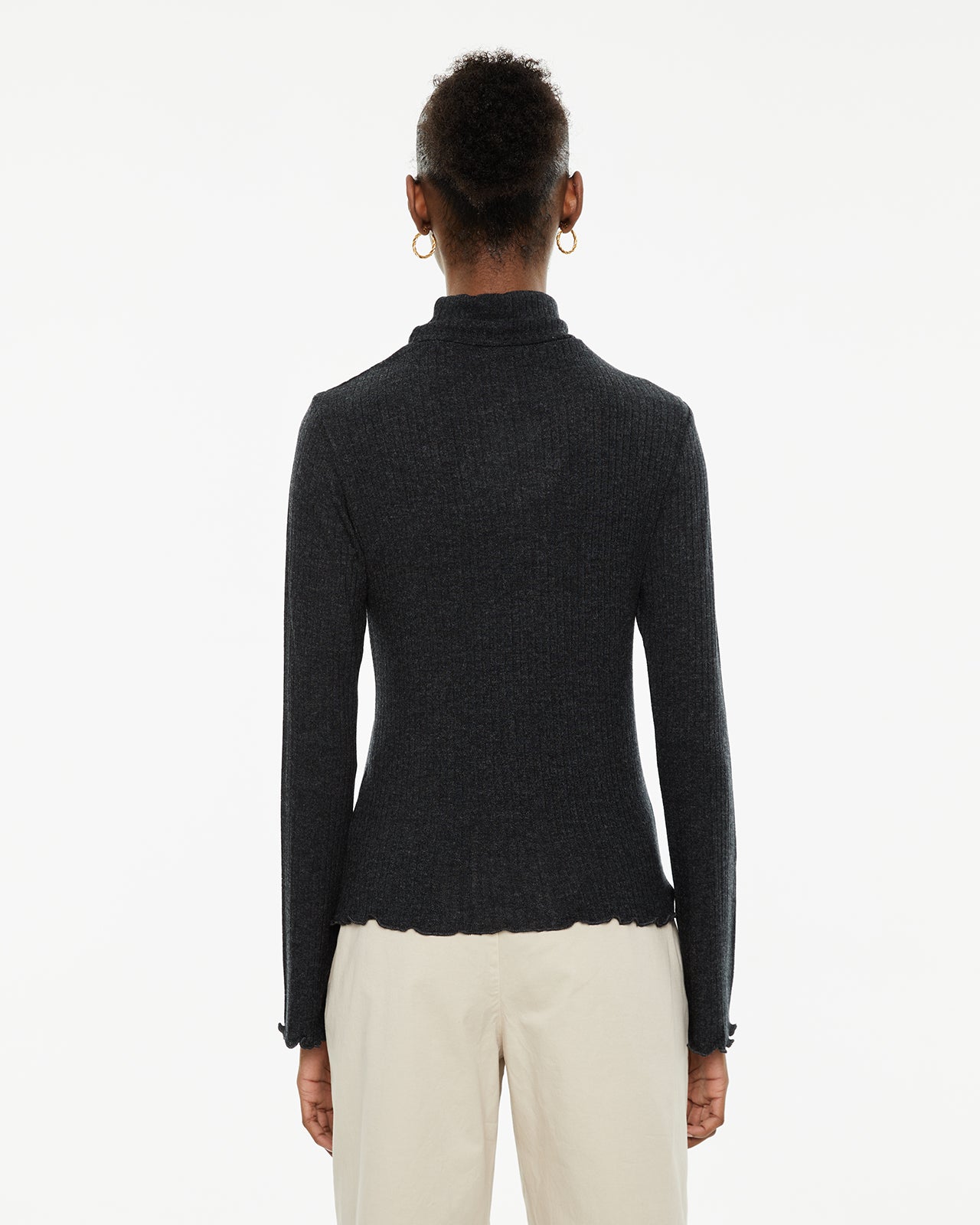 Long sleeve fitted ribbed t-shirt with Perkins collar