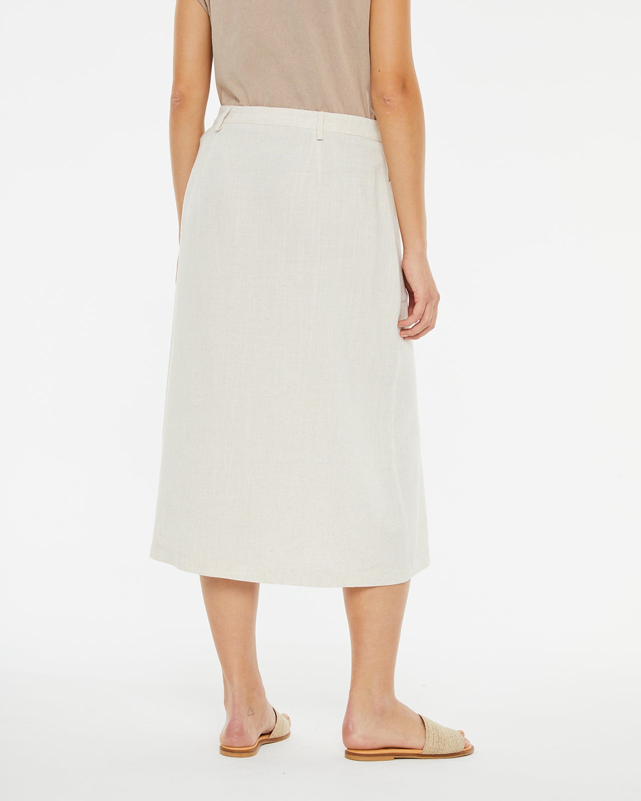 Midi skirt with linen-effect buttons