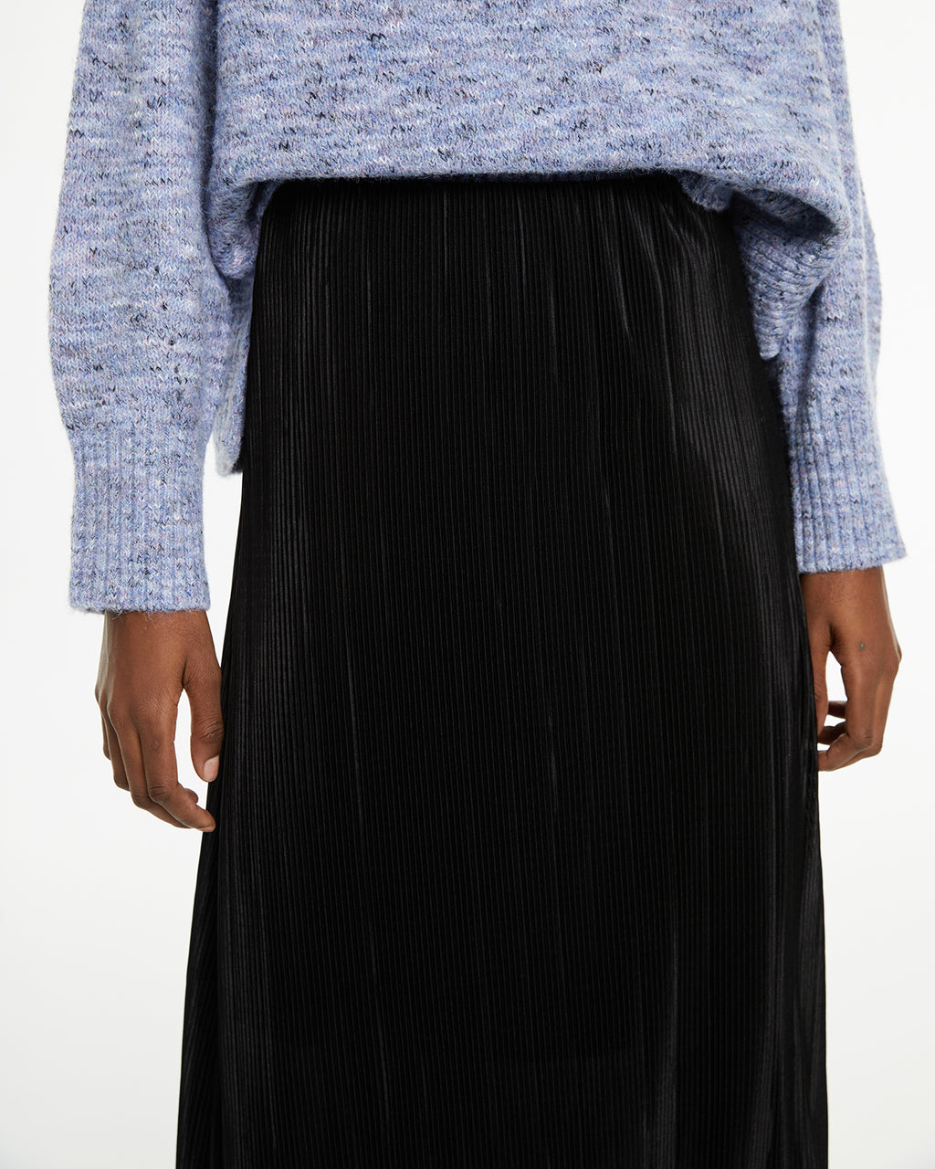 Pleated midi skirt with elastic waistband