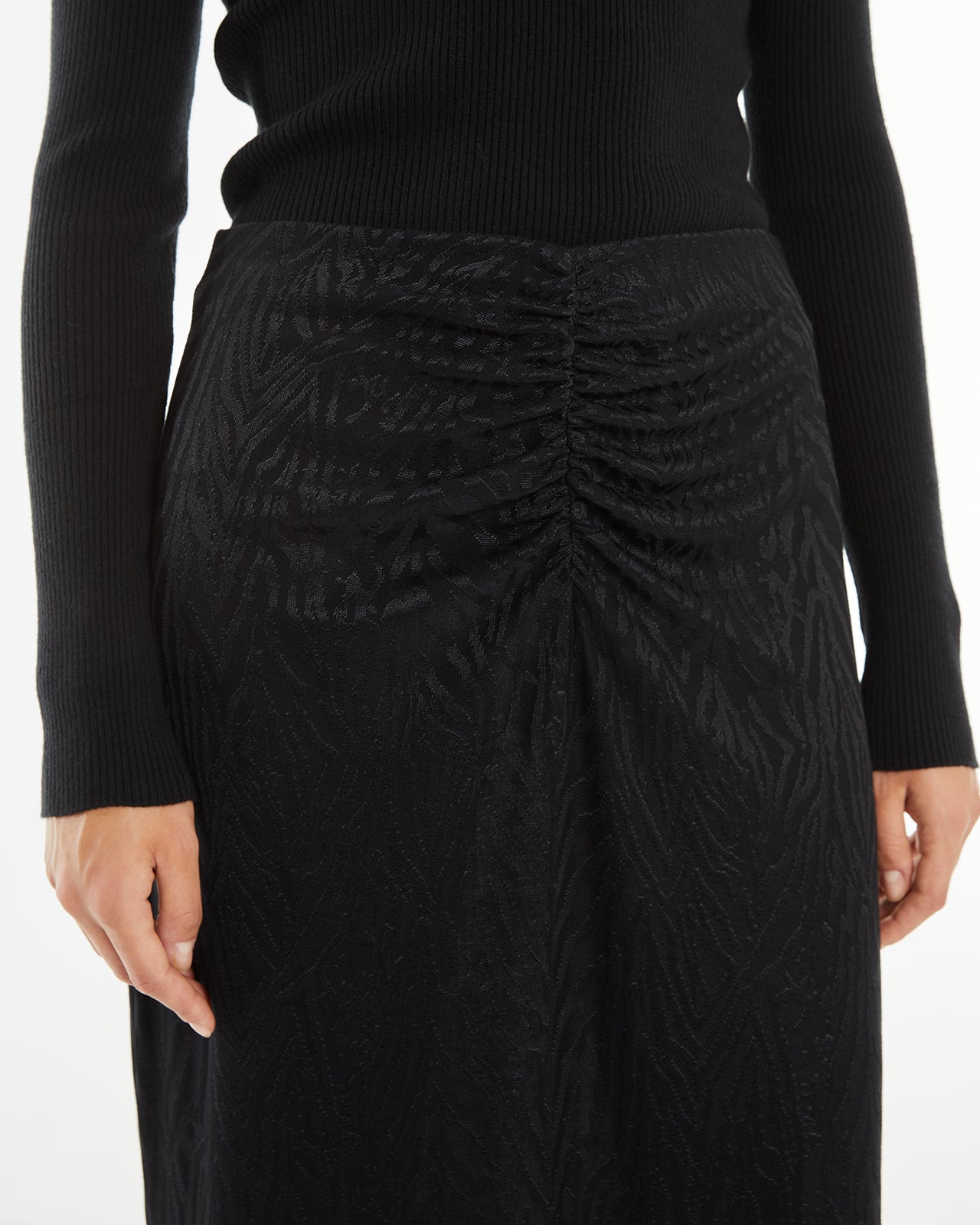 Jacquard fitted midi skirt with gathered waist