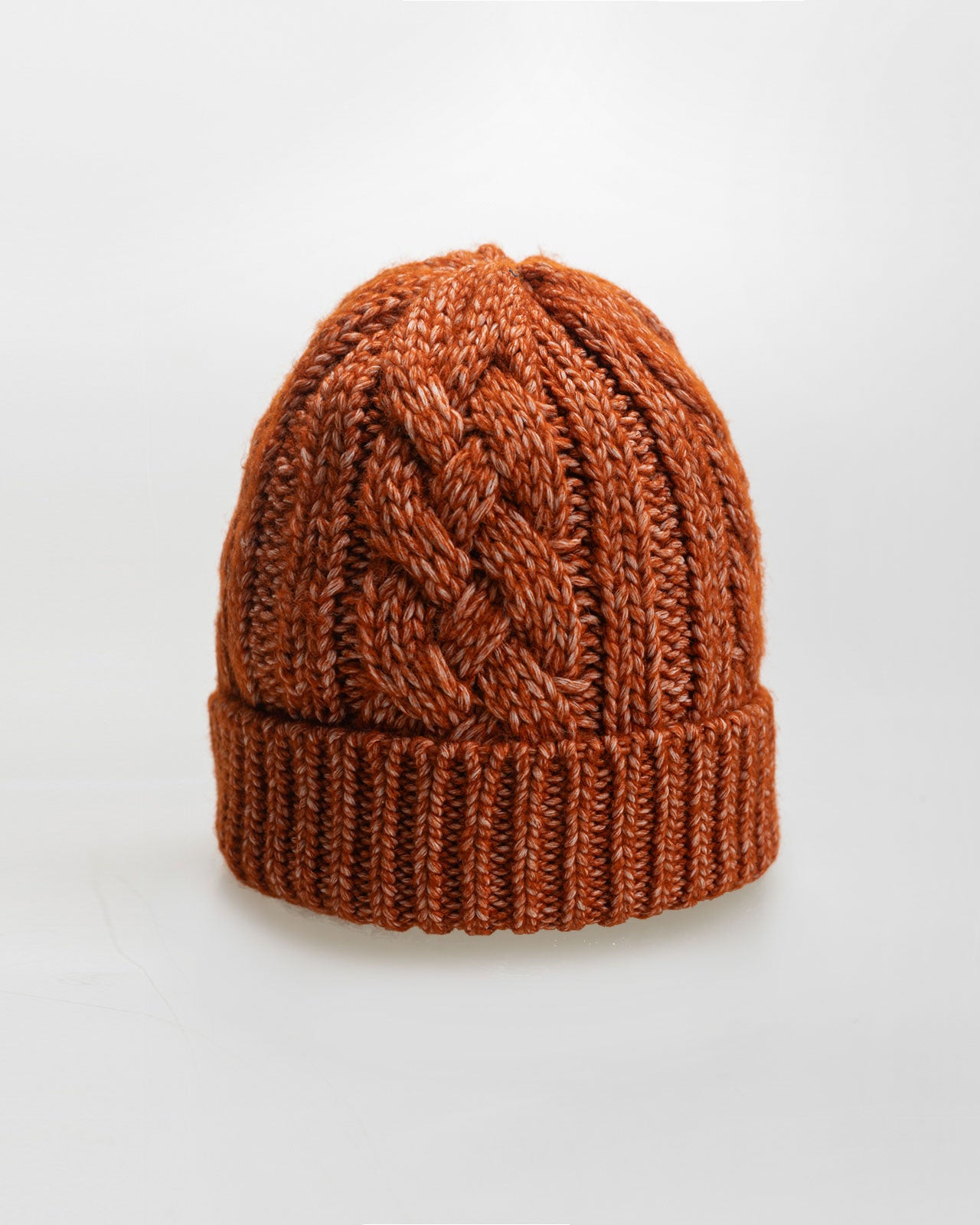 Gorro de punto con aranes