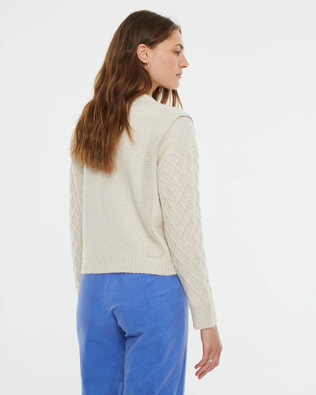 Crop sweater with spiders and shoulder detail