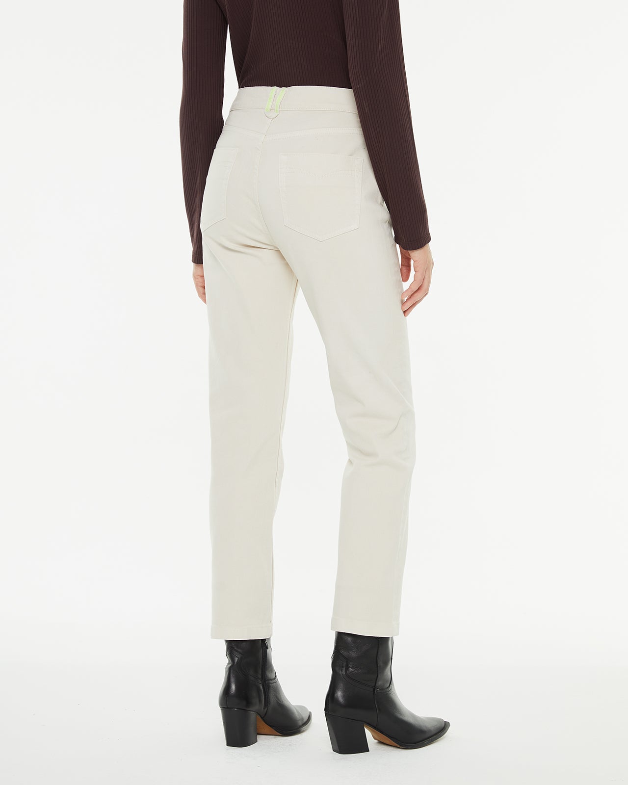 Cream-colored straight pants, mid-rise