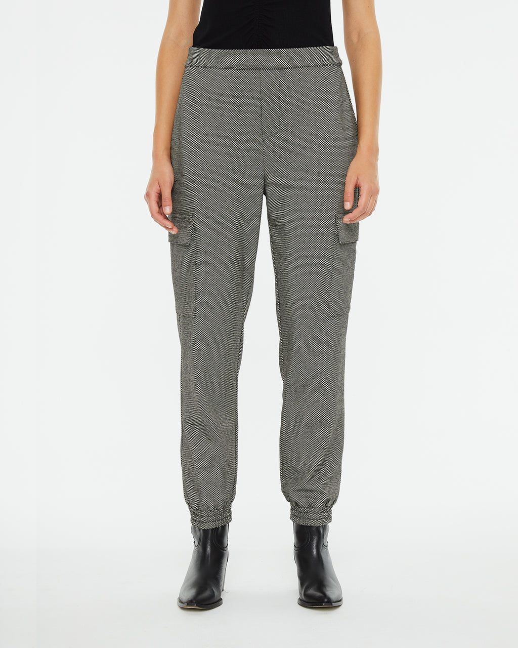 Pantalón jogger jacquard bolsillos cargo