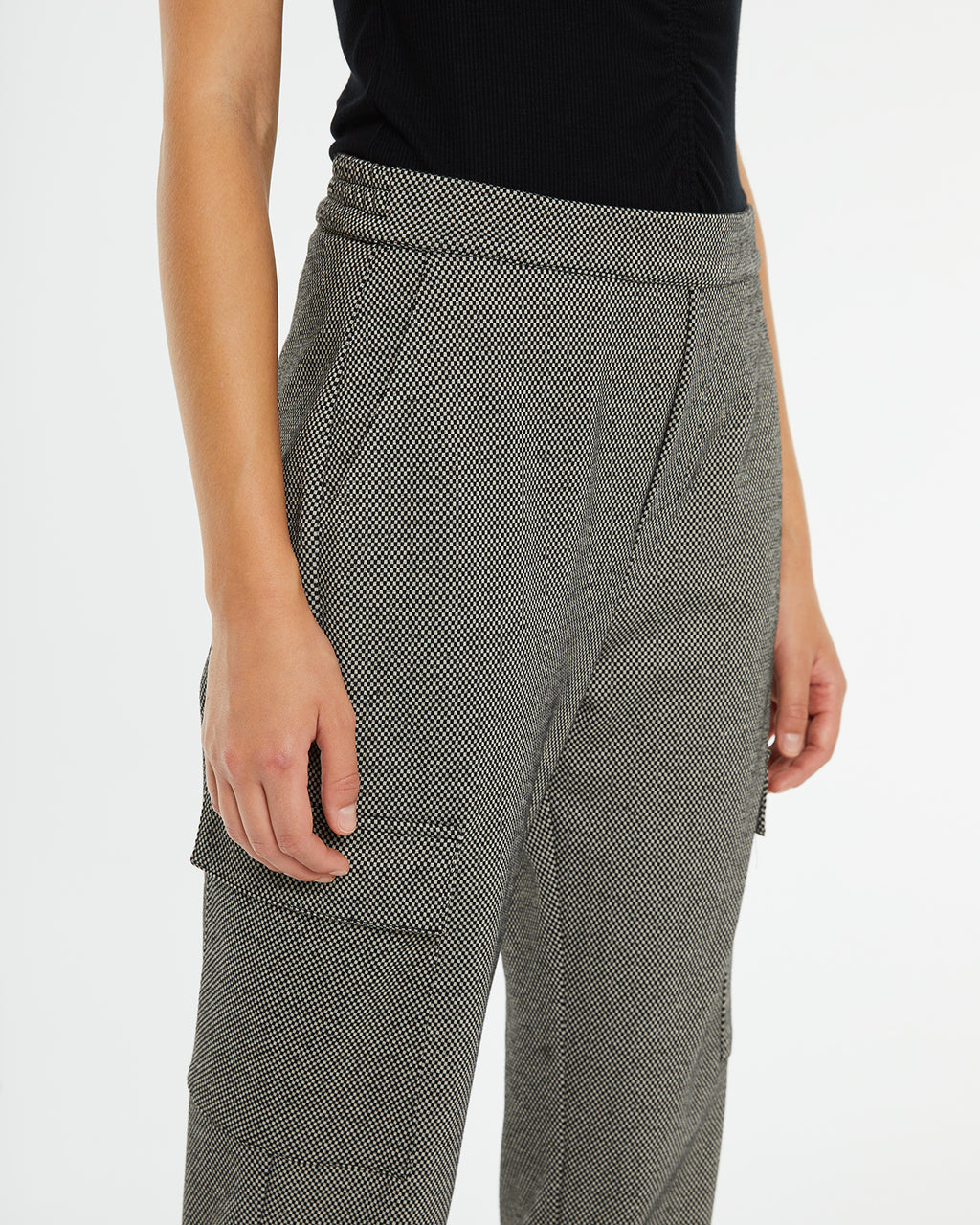 Pantalón jogger jacquard bolsillos cargo