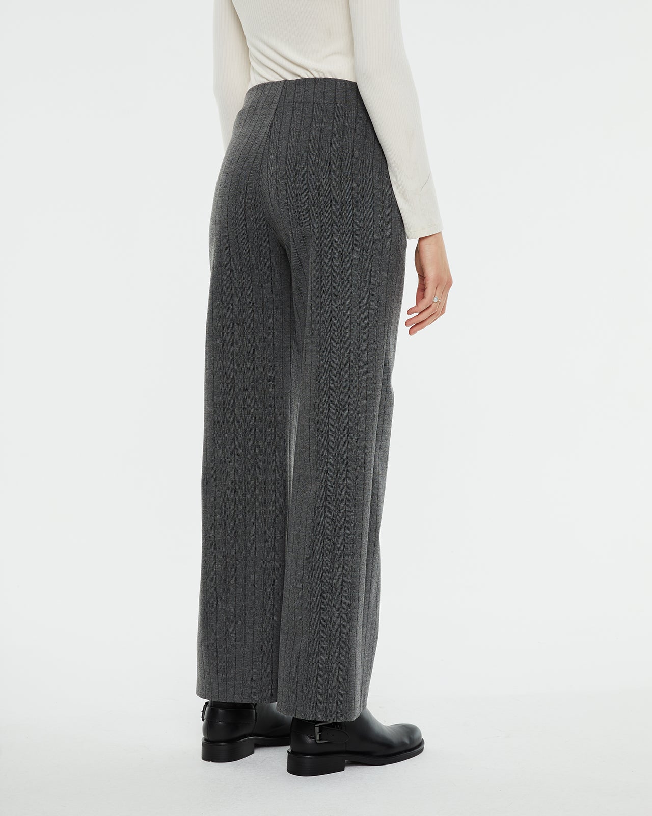 Straight-leg trousers with pinstripe fabric