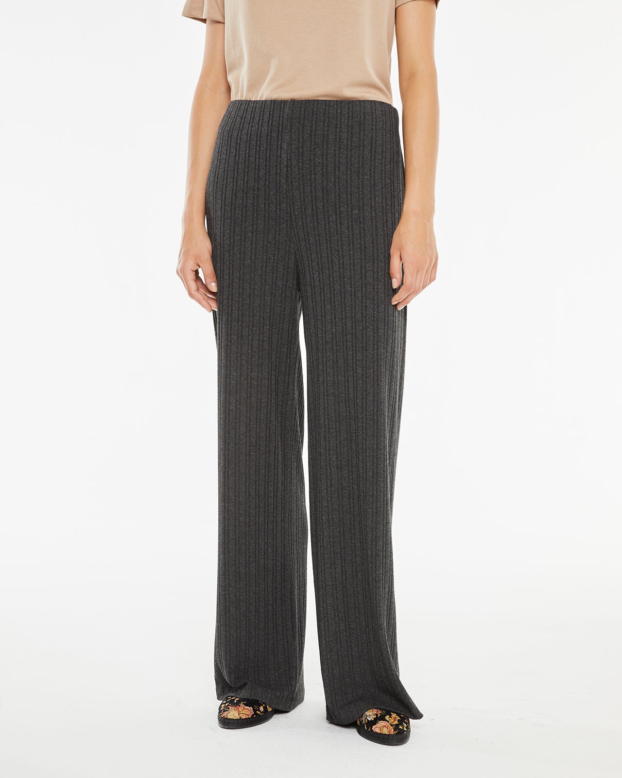 Straight ribbed trousers with elastic waistband