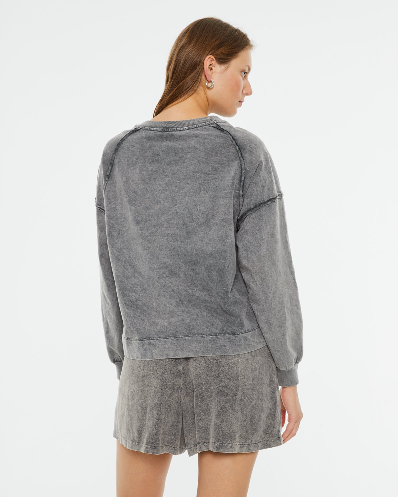 Oversized puff sleeve sweatshirt worn gray dye