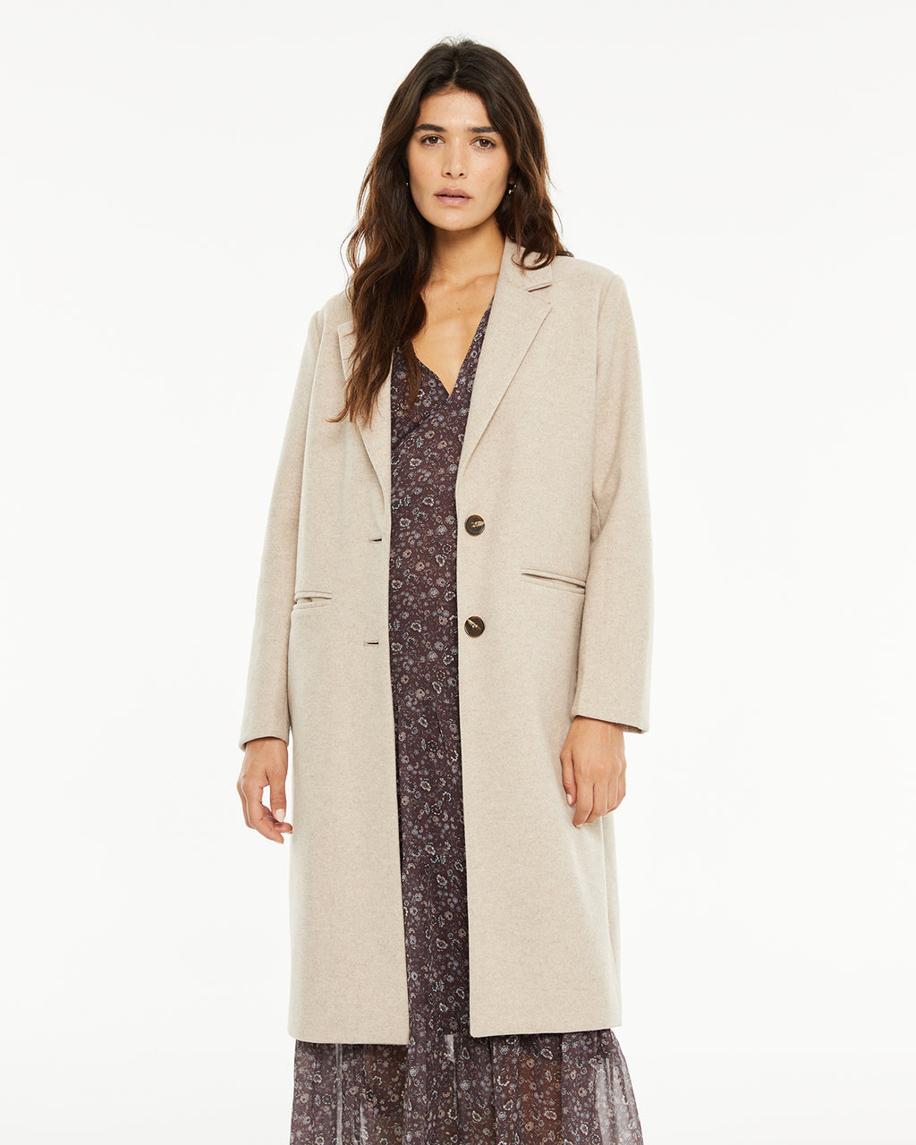 Abrigo largo bolsillos