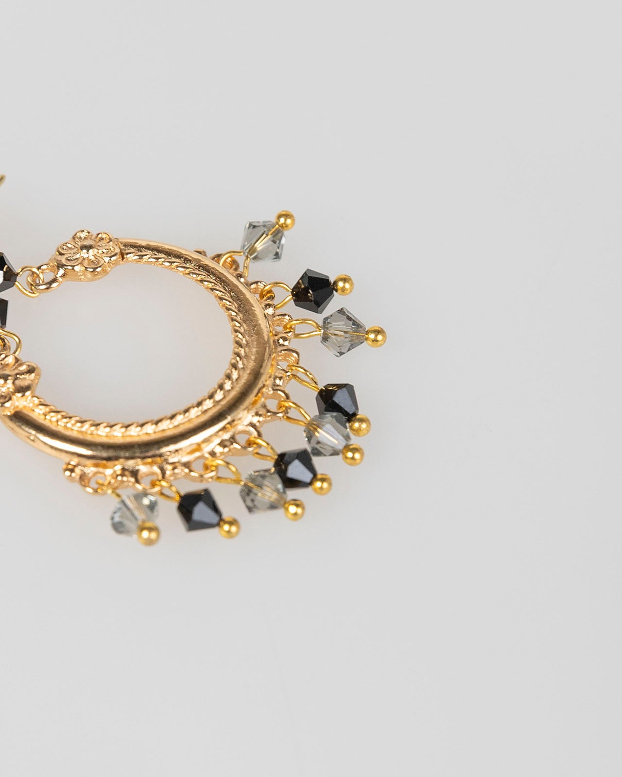 Boucles d'oreilles longues avec pierres