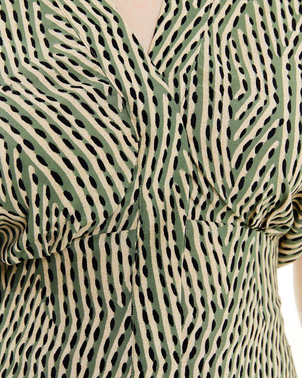 Camisa estampada con frunce en el pecho