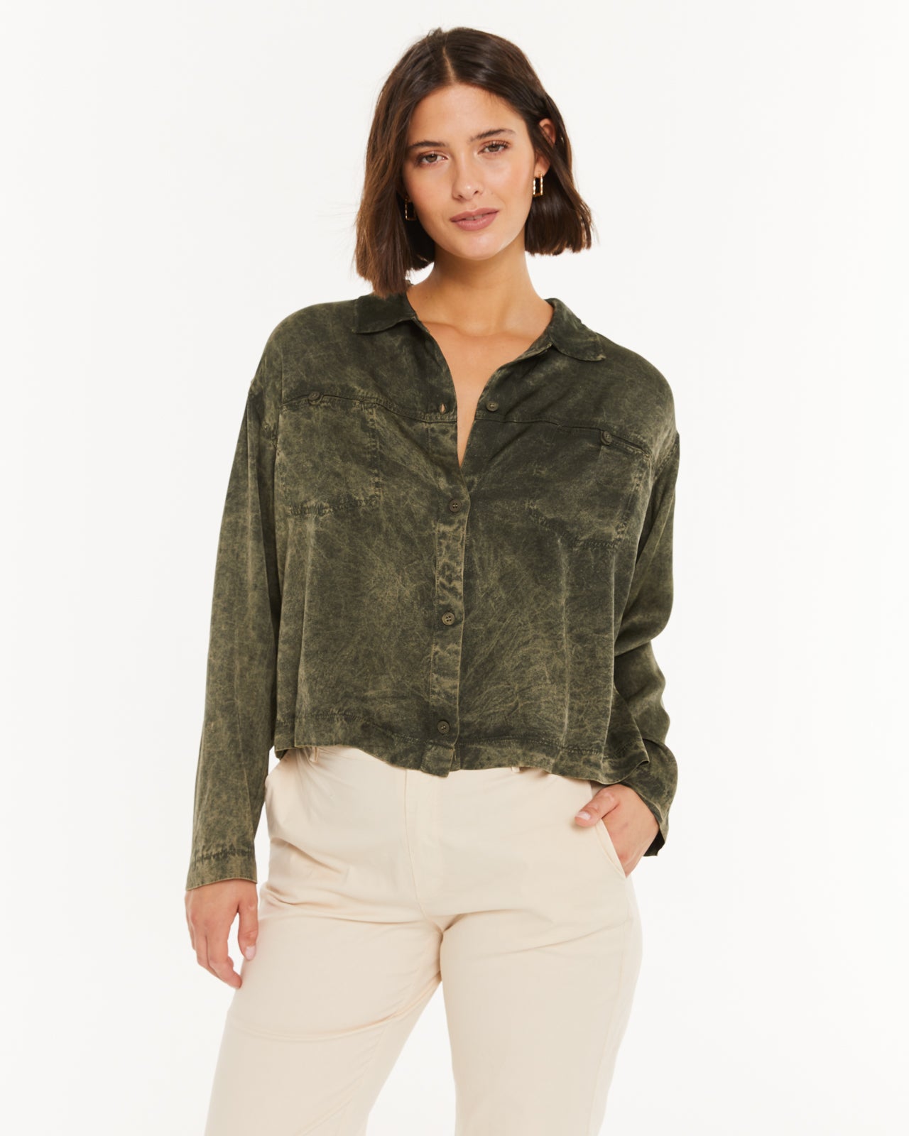 Chemise à poches avant