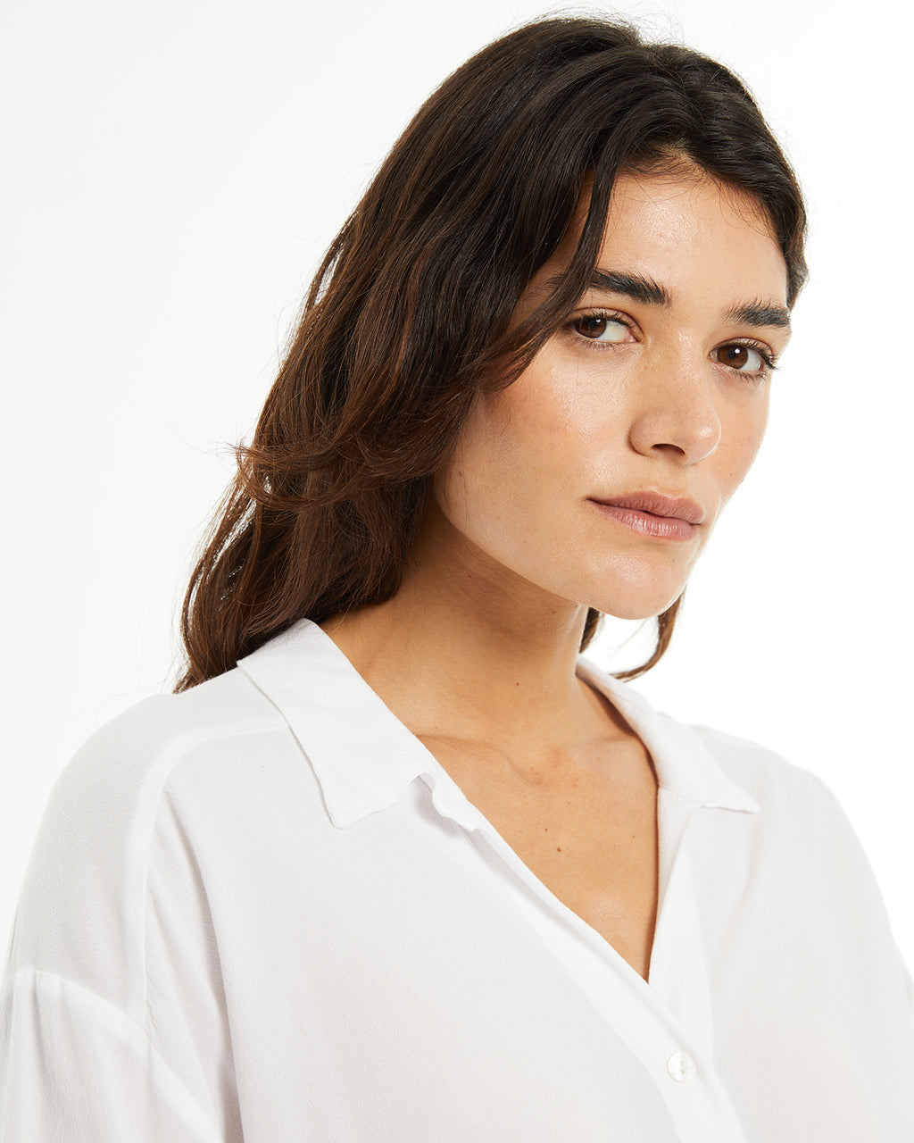 Camisa blanca básica