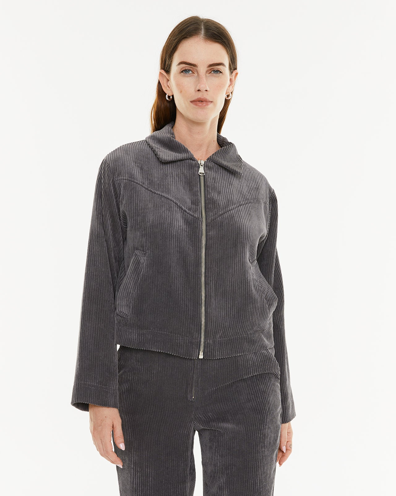 Corduroy jacket with zip and pockets