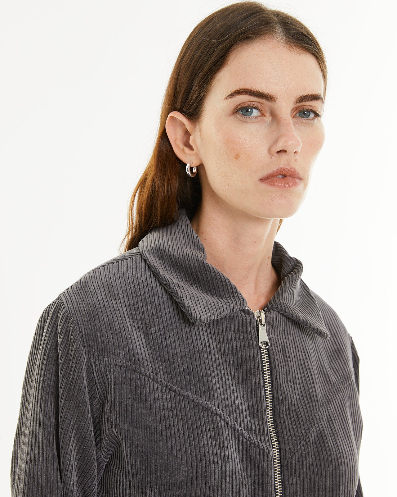 Corduroy jacket with zip and pockets