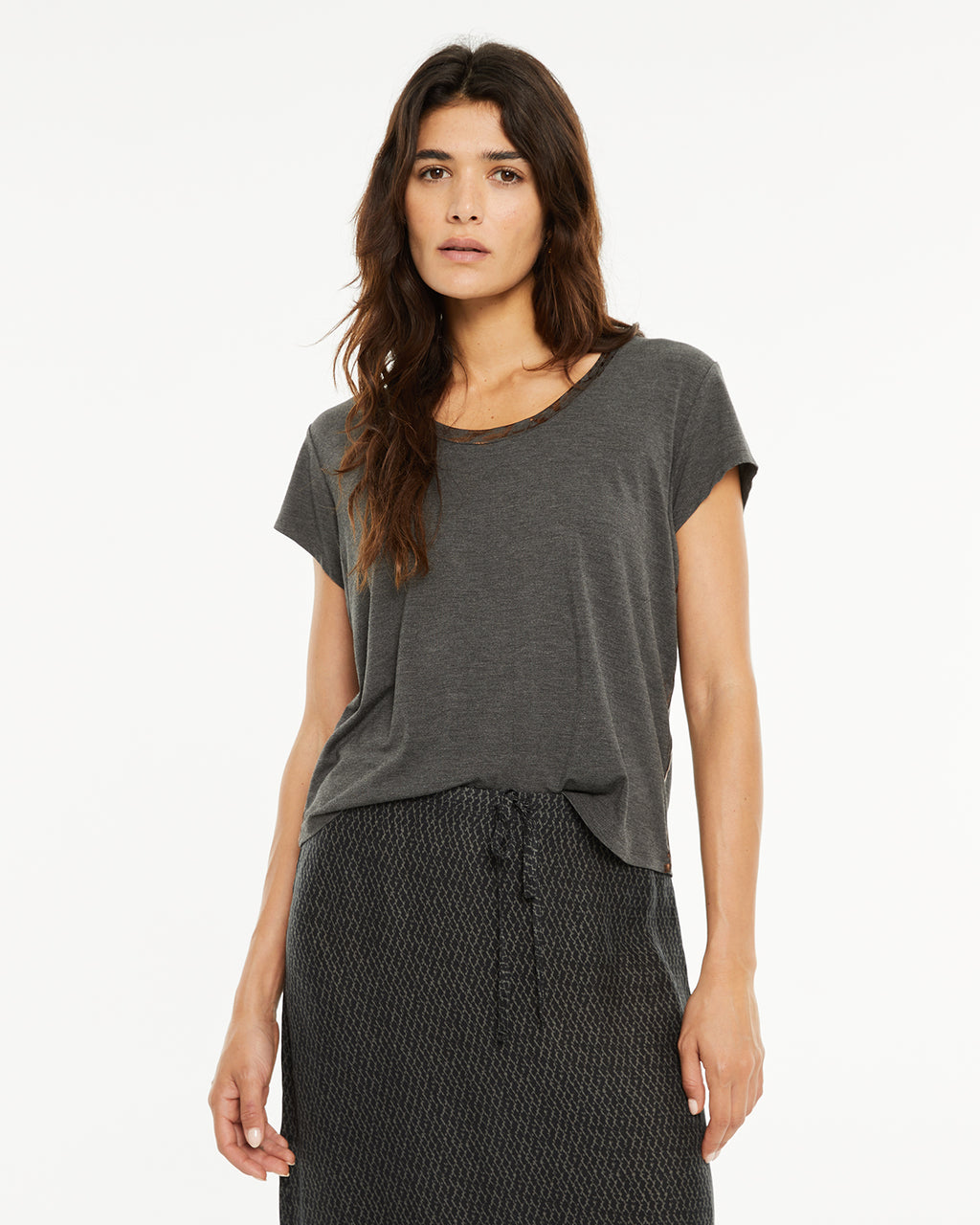 Camiseta manga corta con detalles foil