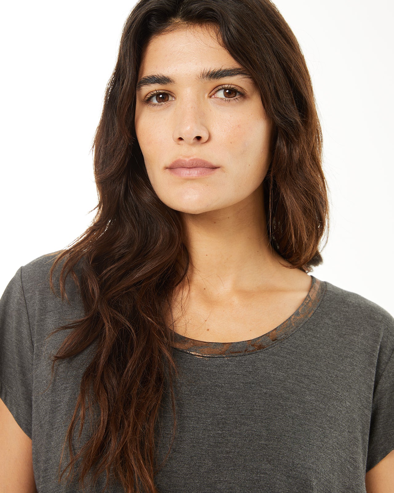 T-shirt à manches courtes avec détails en feuille