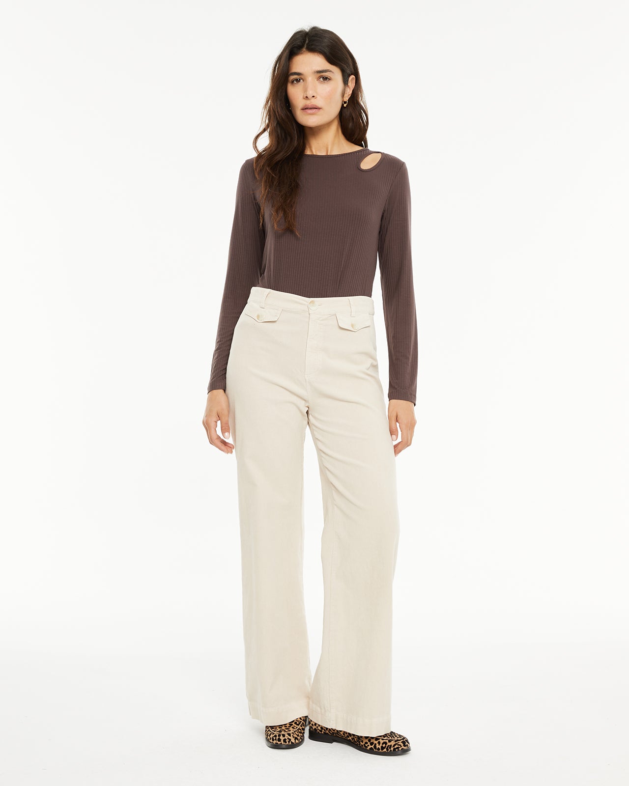 T-shirt côtelé découpé