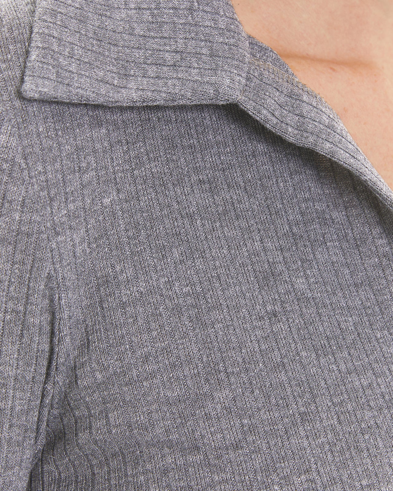 polo côtelé à manches longues