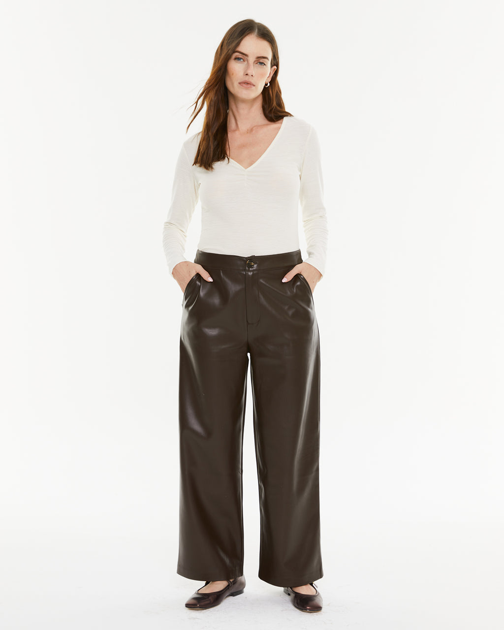 Camiseta escote pico con frunce