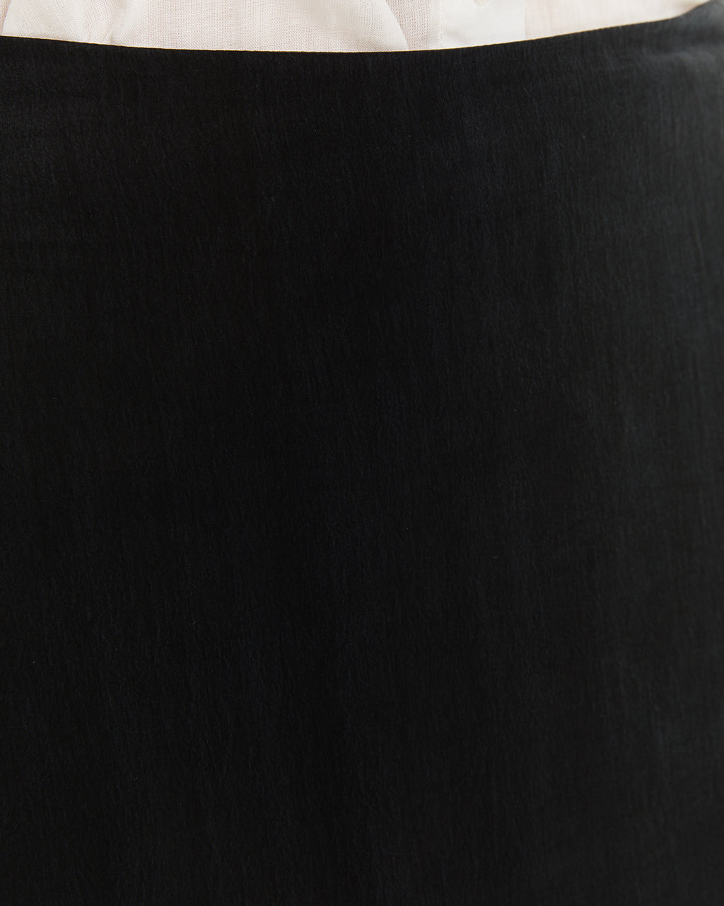 Falda corta con tejido de cupro