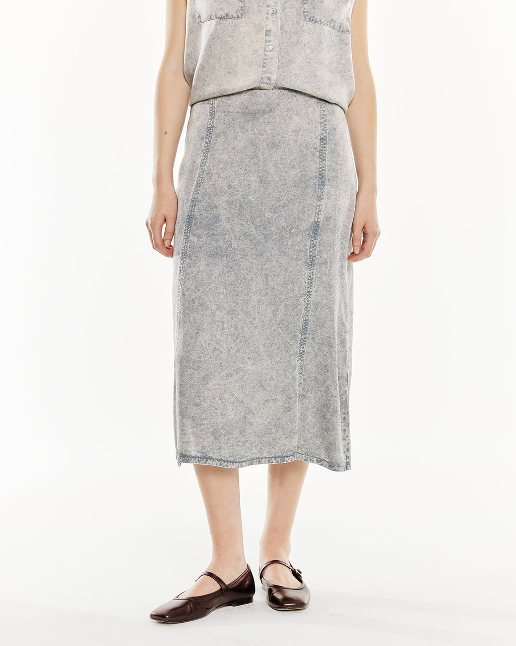 Falda costuras desgastadas