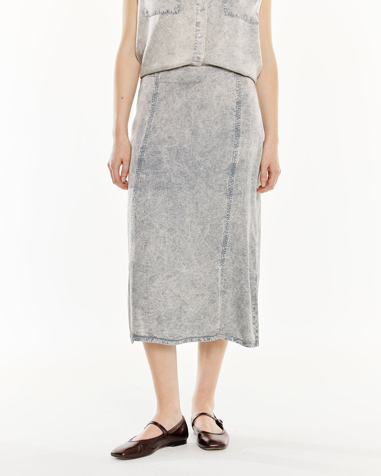 Jupe avec coutures usées