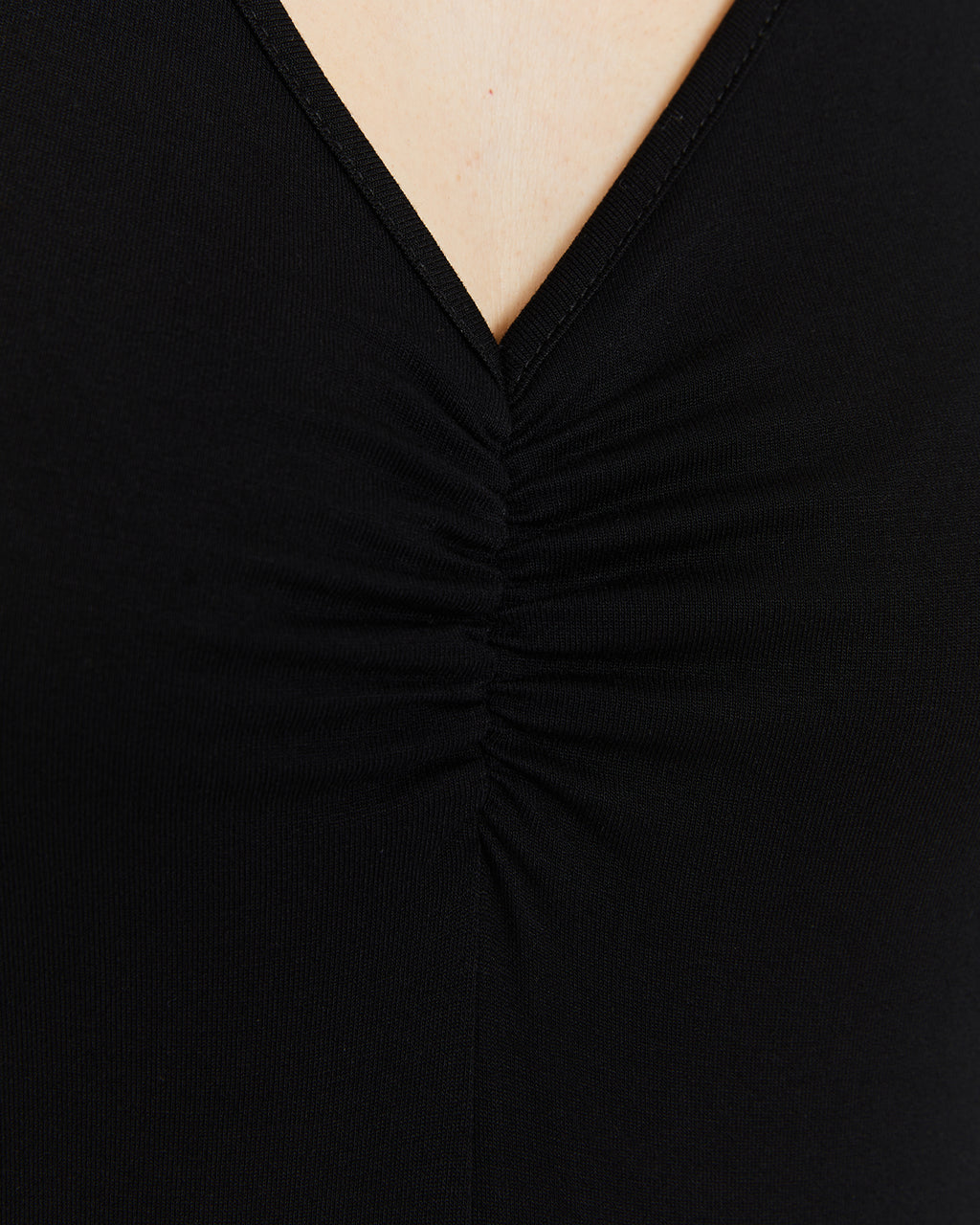 Mono largo escote pico sin mangas